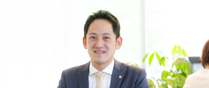 採用情報